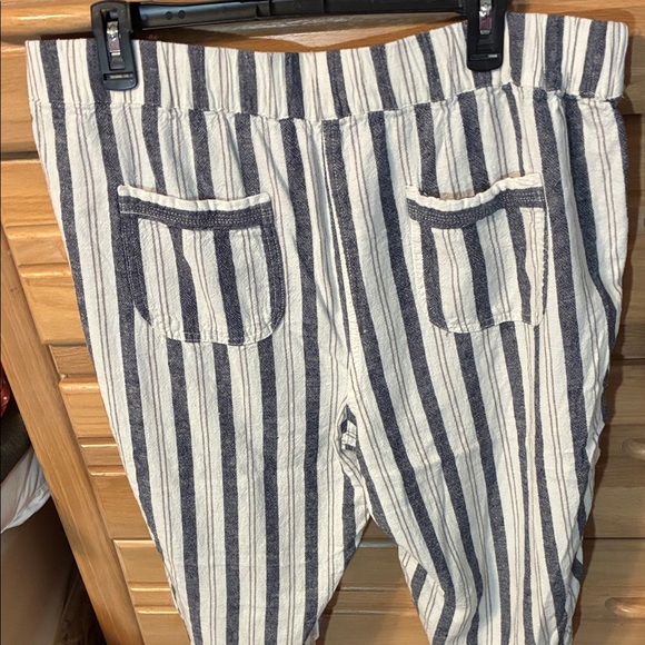 Per Se Striped Blue and White Drawstring capri Pants linen blend pockets - Picture 5 of 6